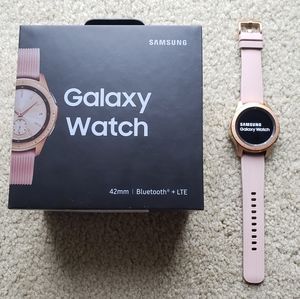 Samsung Galaxy Rose Gold Smartwatch 42 mm